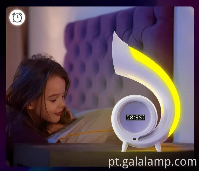 Alto-falante Bluetooth de inspiração vintage com exibição colorida de relógio LED